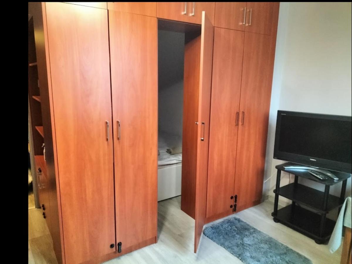 B10 Zasnij W Narnii Obok Sadu Al Solidarnosci Apartament Warszawa